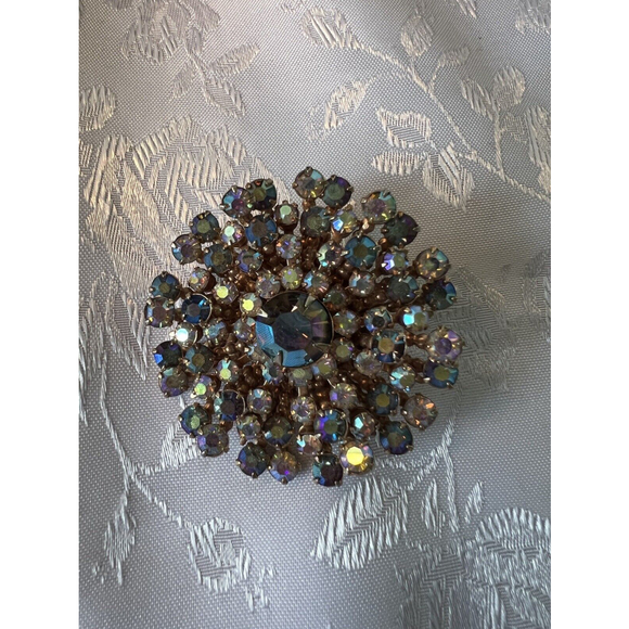 Vintage Starburst Aurora Borealis Crystals 1940s Brooch Pin EUC - Picture 2 of 6